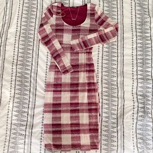 Fashion Nova long sleeve Red plaid midi dress